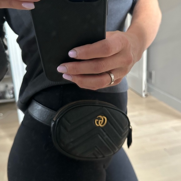Beautiful Gucci Marmont oval belt bag - Picture 12 of 15